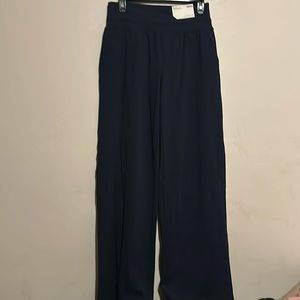 NWT Stylus Wide leg Jogger Pants Size small Navy Blue